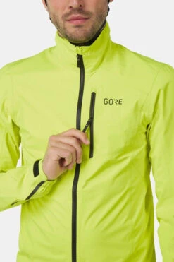 Gore Wear Gtx Paclite Jacket Mens 18 Gore Wear Gtx Paclite Jacket Mens -Jack Wolf Jassen Winkel 2009014415488 015 nl