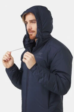 Arc'teryx Atom AR Hoodie Isolatiejas 16 Arc'teryx Atom AR Hoodie Isolatiejas -Jack Wolf Jassen Winkel 2210002877694 015 nl