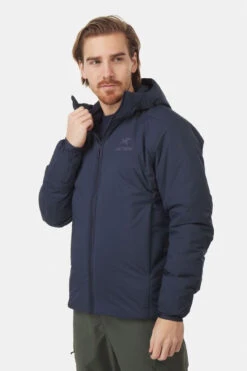 Arc'teryx Atom AR Hoodie Isolatiejas 17 Arc'teryx Atom AR Hoodie Isolatiejas -Jack Wolf Jassen Winkel 2210002877694 016 nl