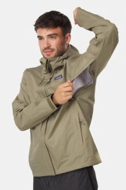 Patagonia Torrentshell 3L Jas 21 Patagonia Torrentshell 3L Jas -Jack Wolf Jassen Winkel 2210004228166 018 nl