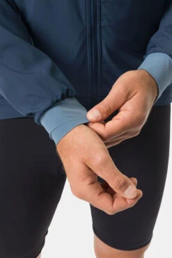 VAUDE Kuro Air Jacket 11 VAUDE Kuro Air Jacket -Jack Wolf Jassen Winkel d12af90002 4444 07 nl